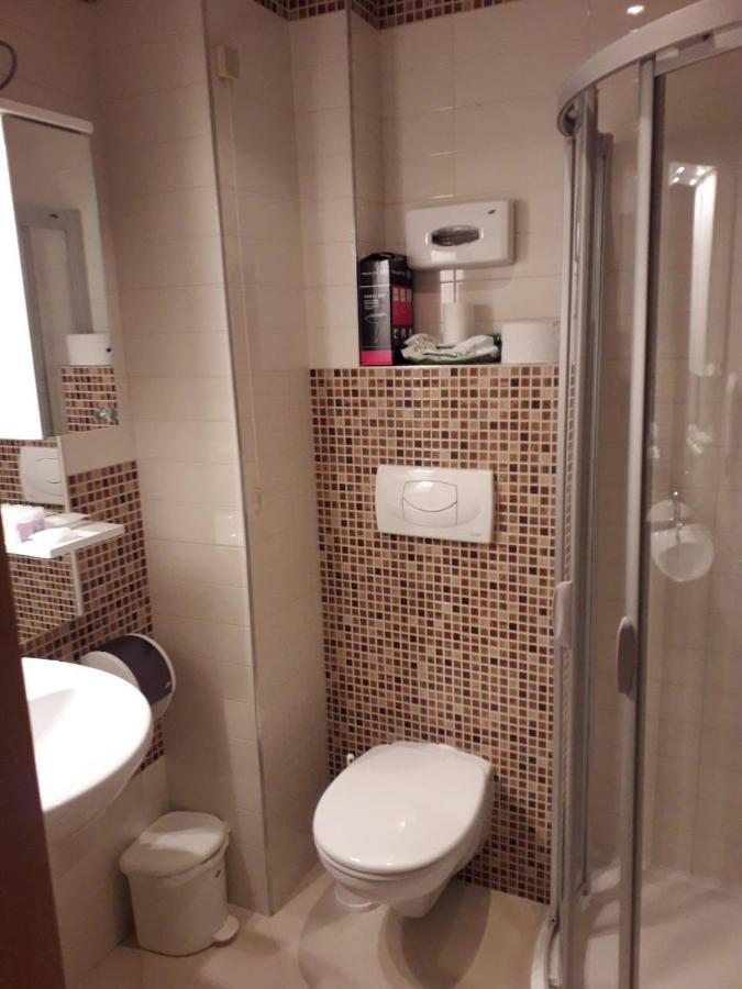 יהורינה Apartment 216 Nim Unutar Kompleksa Aparthotel Vucko מראה חיצוני תמונה